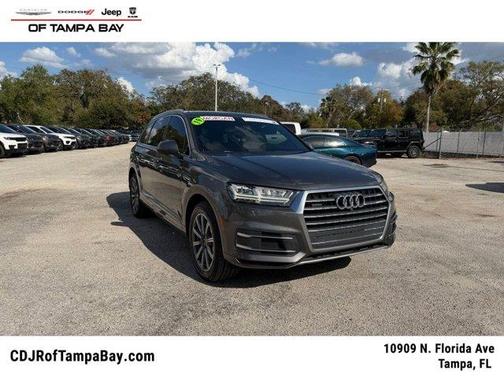 2019 Audi Q7 45 Premium Plus