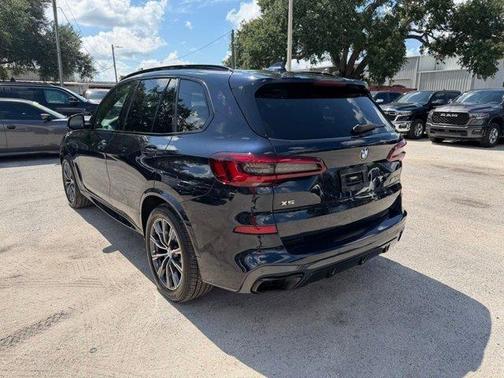 Carbon Black Metallic 2021 BMW X5 M50i