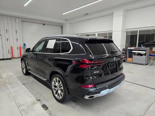 2025 BMW X5 xDrive40i