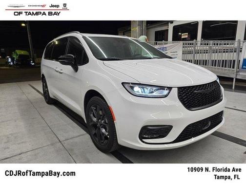 2026 Chrysler Pacifica Limited