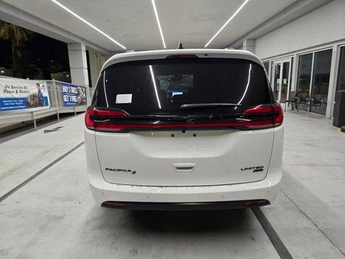 2026 Chrysler Pacifica Limited
