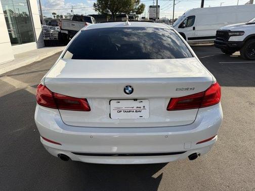 2019 BMW 530 i