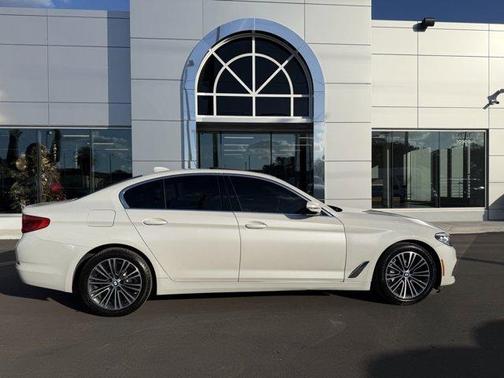 2019 BMW 530 i