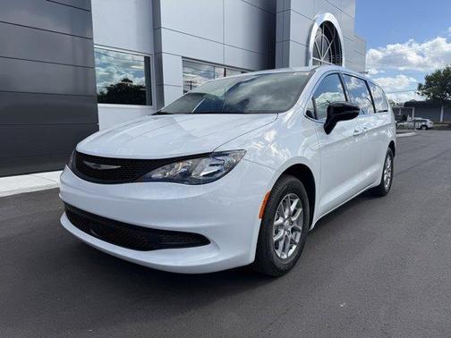 2026 Chrysler Voyager LX