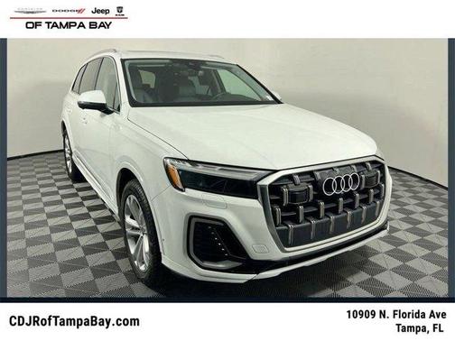 2025 Audi Q7 55 Premium Plus
