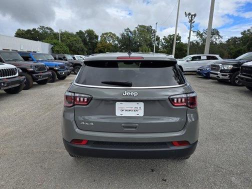 2023 Jeep Compass Sport