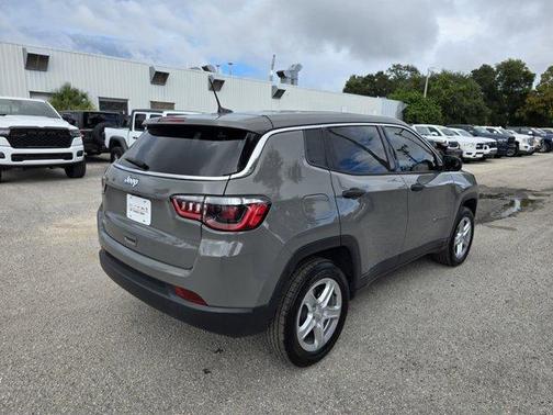 2023 Jeep Compass Sport