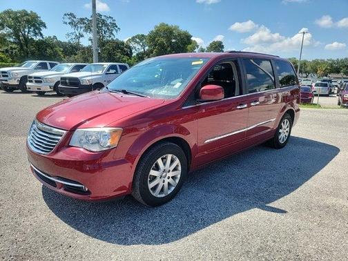 Photo 4 of 14 of 2015 Chrysler Town & Country Touring
