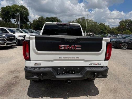 Summit White 2024 GMC Sierra 1500 AT4X