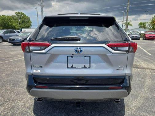 Silver Sky Metallic 2024 Toyota RAV4 Hybrid SE