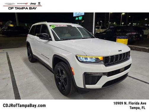 Bright White Clearcoat 2026 Jeep Grand Cherokee Limited