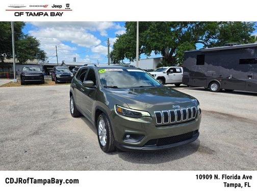 Olive Green Pearlcoat 2019 Jeep Cherokee Latitude