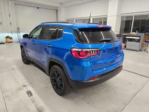 Hydro Blue Pearlcoat 2026 Jeep Compass Latitude