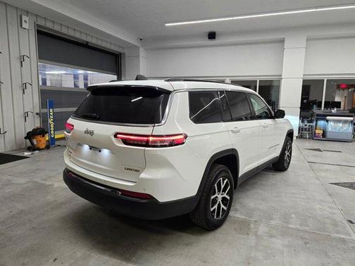 Bright White Clearcoat 2024 Jeep Grand Cherokee L Limited