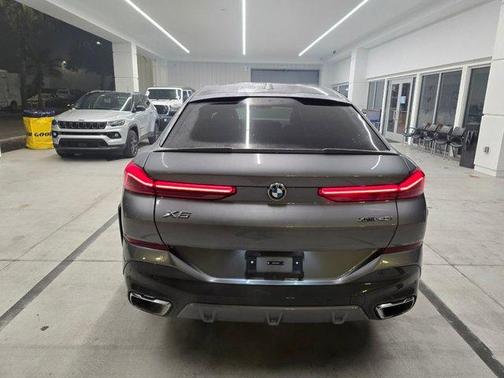 2025 BMW X6 xDrive40i