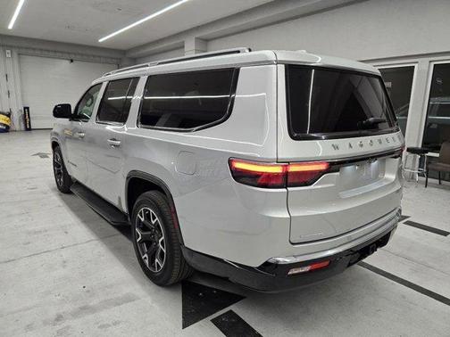 2023 Jeep Wagoneer L Series III