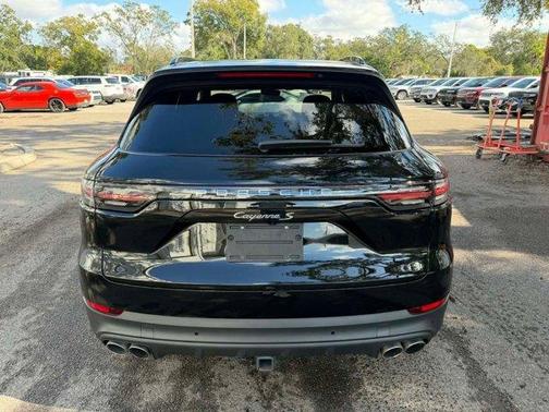 2023 Porsche Cayenne S