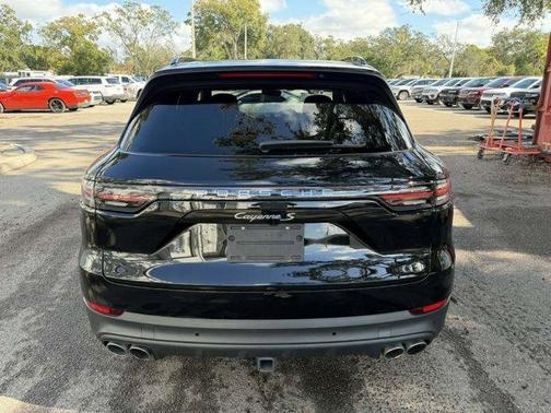 2023 Porsche Cayenne S
