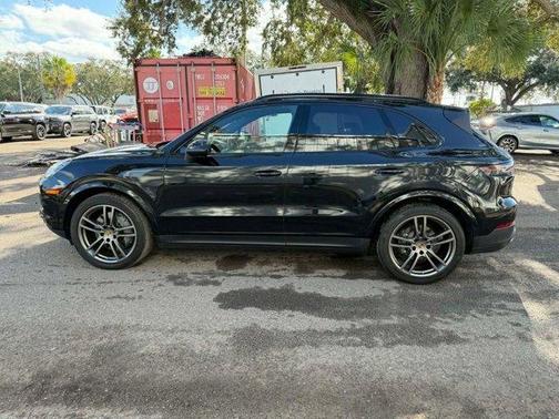 2023 Porsche Cayenne S
