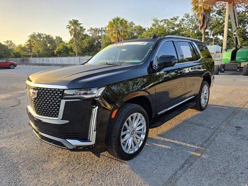 2022 Cadillac Escalade Luxury
