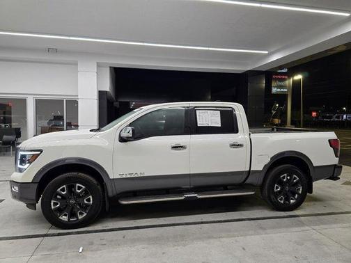 2024 Nissan Titan Platinum Reserve