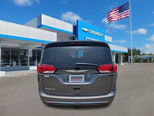 2020 Chrysler Pacifica Touring