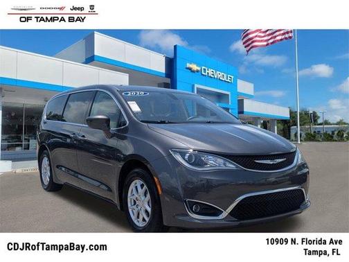 2020 Chrysler Pacifica Touring