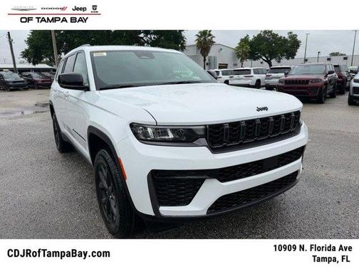 Bright White Clearcoat 2026 Jeep Grand Cherokee L Laredo