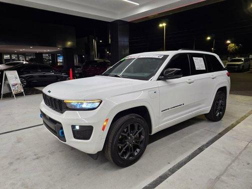 Bright White Clearcoat 2024 Jeep Grand Cherokee 4xe Base