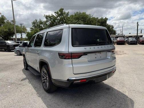 Silver Zynith 2024 Jeep Wagoneer Series II