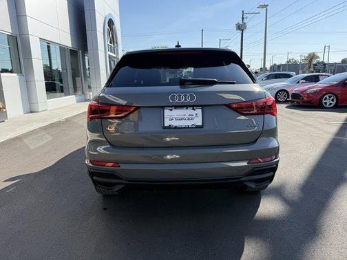 2024 Audi Q3 45 S line Premium