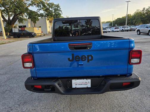 2025 Jeep Gladiator Sport S