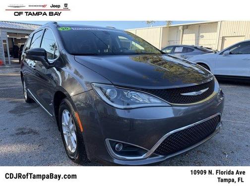 2020 Chrysler Pacifica Touring-L