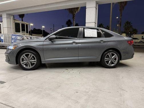 2022 Volkswagen Jetta 1.5T SE