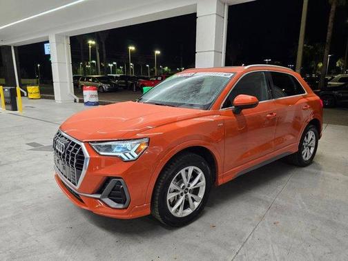 Pulse Orange 2025 Audi Q3 45 S line Premium