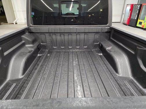 Granite Crystal Clearcoat Metallic 2026 Jeep Gladiator Rubicon
