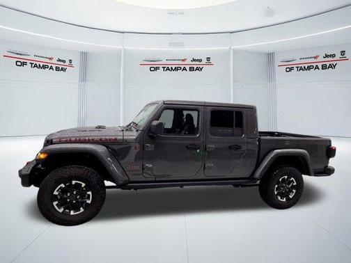 Granite Crystal Clearcoat Metallic 2026 Jeep Gladiator Rubicon