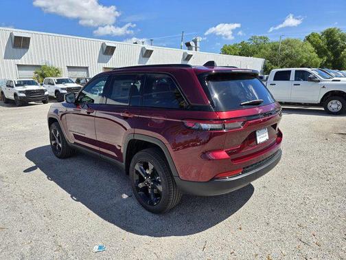 2025 Jeep Grand Cherokee Limited X