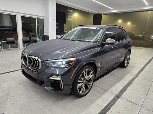 2021 BMW X5 M50i