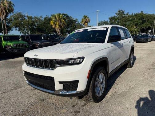 Bright White Clearcoat 2025 Jeep Grand Cherokee L Laredo