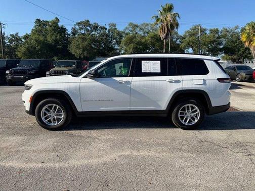 Bright White Clearcoat 2025 Jeep Grand Cherokee L Laredo