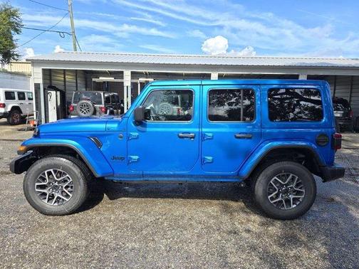 2025 Jeep Wrangler Sahara