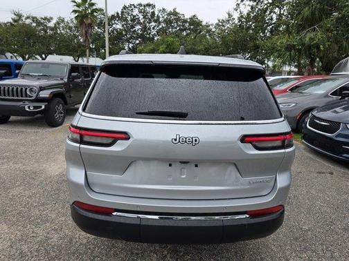 2025 Jeep Grand Cherokee L Laredo