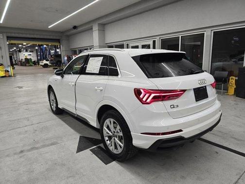 2025 Audi Q3 45 S line Premium