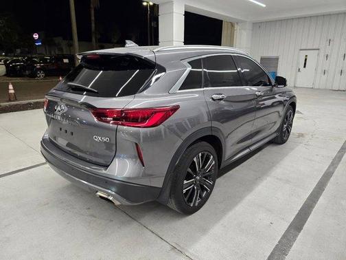 2022 INFINITI QX50 Luxe