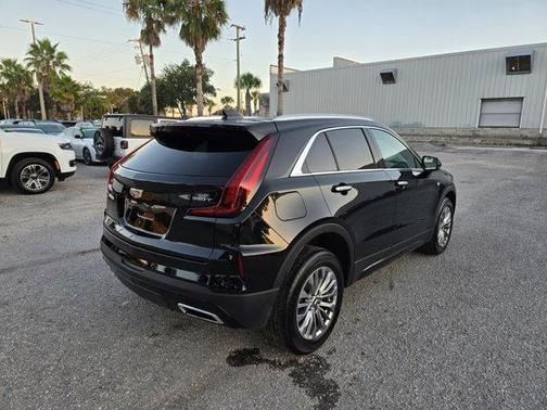 2024 Cadillac XT4 Premium Luxury