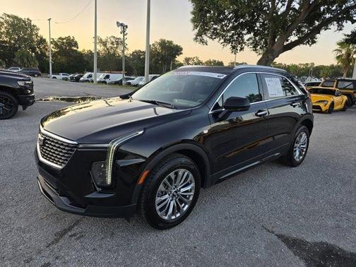 2024 Cadillac XT4 Premium Luxury