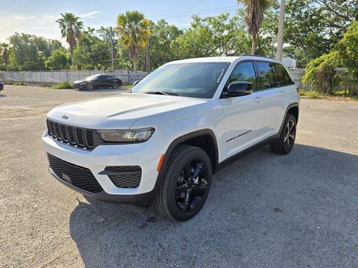 2025 Jeep Grand Cherokee Altitude