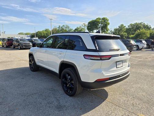 2025 Jeep Grand Cherokee Altitude