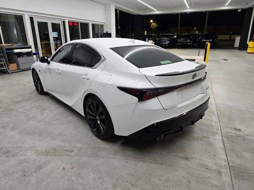 2024 Lexus IS 350 F SPORT Design